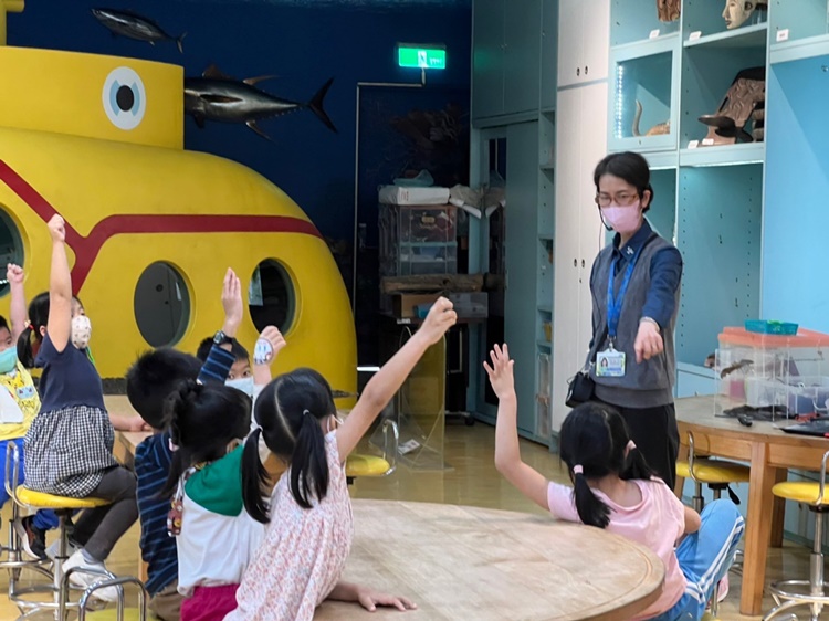 4/20 幼兒園週間親子科學活動：蝠到福到-圖片109