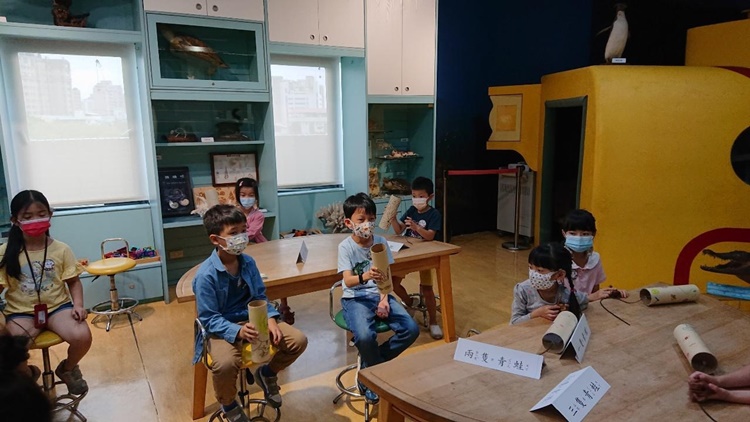 5/14 幼兒園週間親子科學活動：搖滾音樂課-圖片7