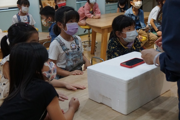 5/14 幼兒園週間親子科學活動：搖滾音樂課-圖片37