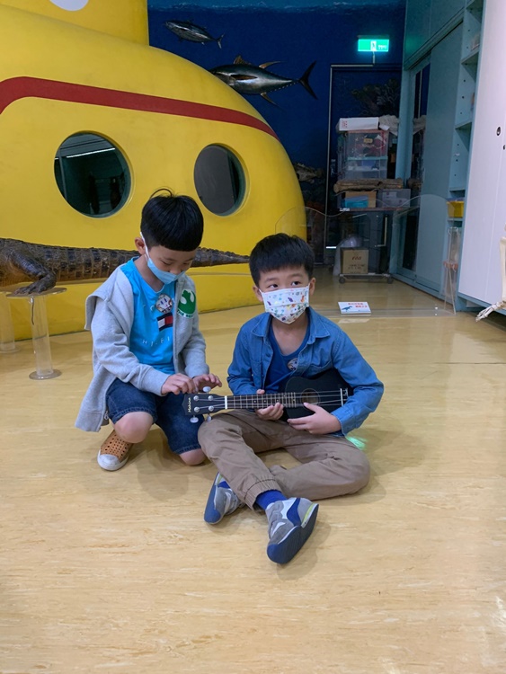 5/14 幼兒園週間親子科學活動：搖滾音樂課-圖片49