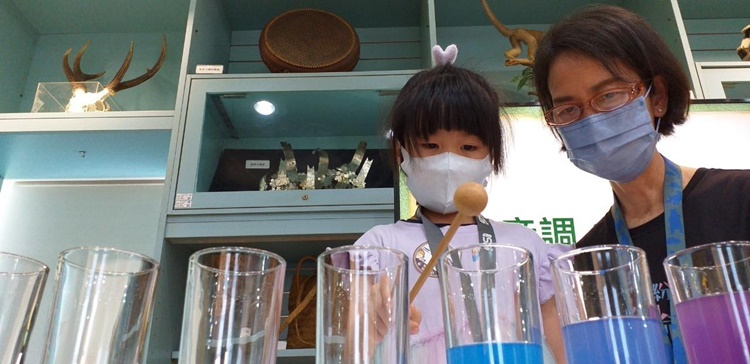 5/18 幼兒園週間親子科學活動：搖滾音樂課-圖片19