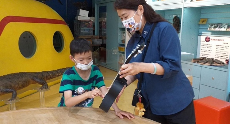 5/18 幼兒園週間親子科學活動：搖滾音樂課-圖片31