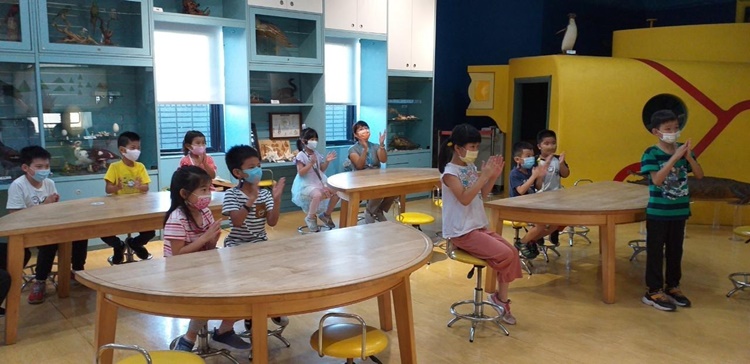 5/18 幼兒園週間親子科學活動：搖滾音樂課-圖片32